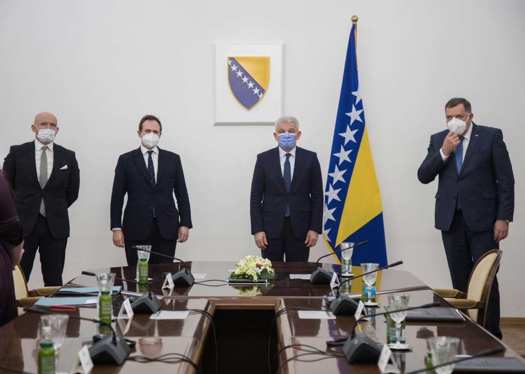 Džaferović i Dodik sastali se s članovima Odbora za vanjsku politiku britanskog Parlamenta