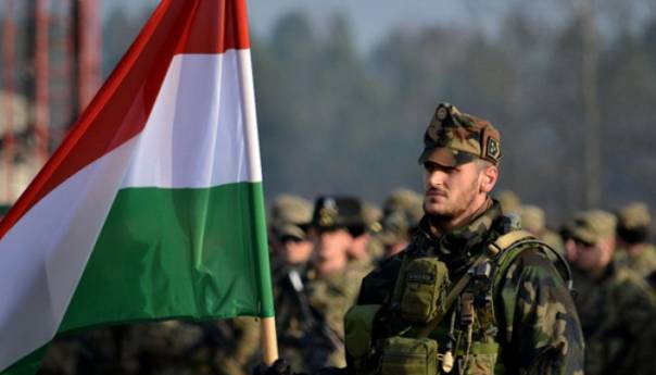 Mađarska šalje vojsku na granicu s Ukrajinom