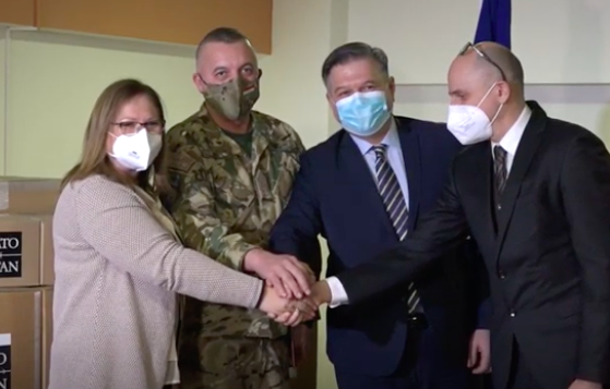 NATO i Republika Mađarska predali BiH 30 novih respiratora