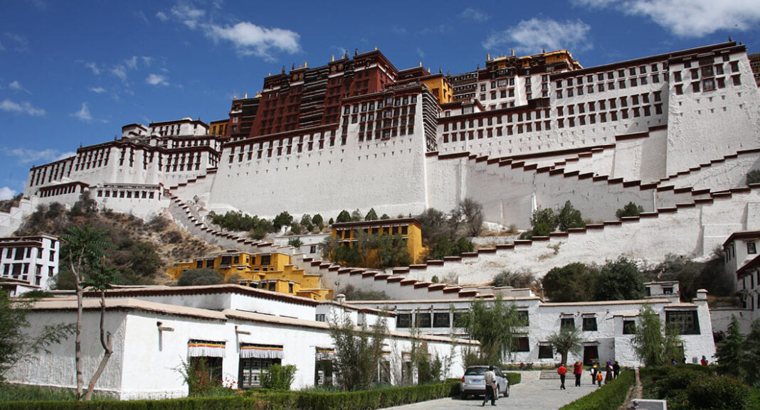 Više od 3.000 drevnih tekstova arhivirano u tibetanskoj palači Potala