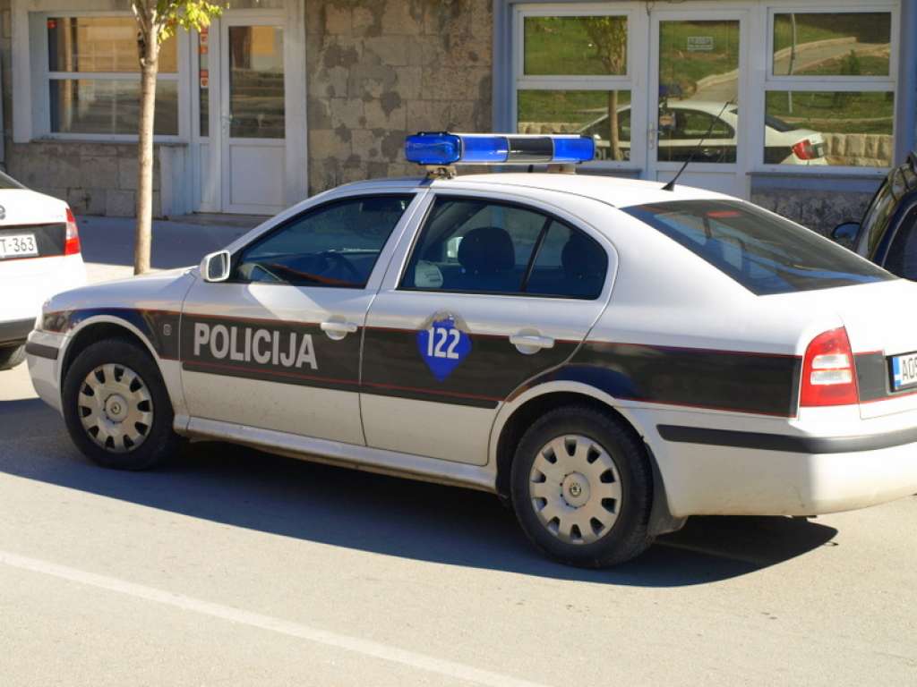 Ronioci izvukli beživotno tijelo policijskog inspektora iz Živinica