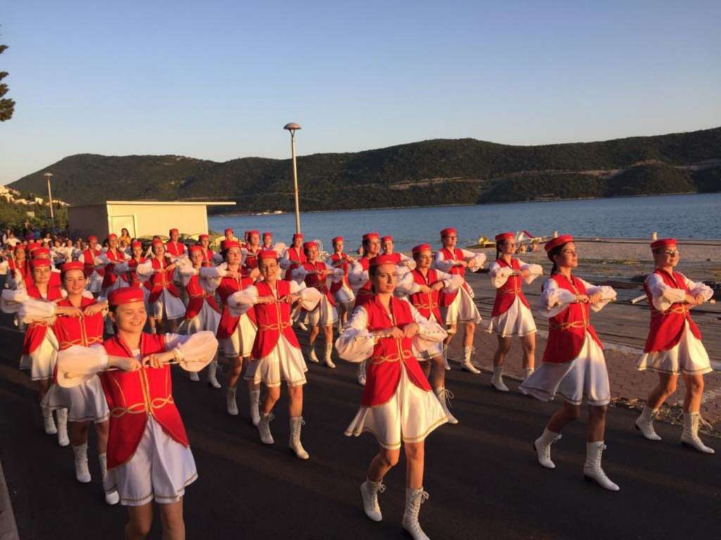 Održana prva smotra mažoretkinja u Neumu