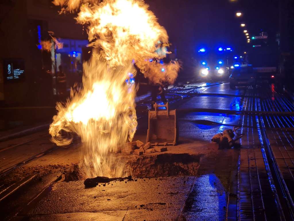 Zagreb: U požaru ozlijeđena četiri radnika, dvojica na liječenju