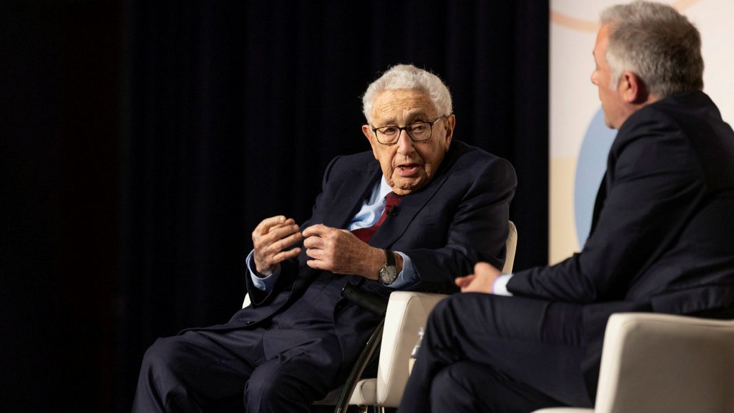 Kissinger: Biden treba prestati s napadima na Kinu