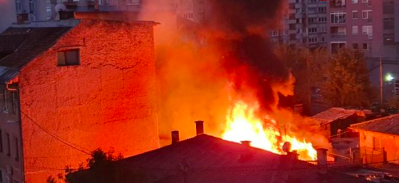 Neko želi iseliti Rome? Nepoznata osoba zapalila šupe na Dolac Malti