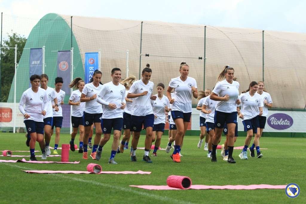 Nogometašice BiH počele pripreme za meč s Azerbejdžanom