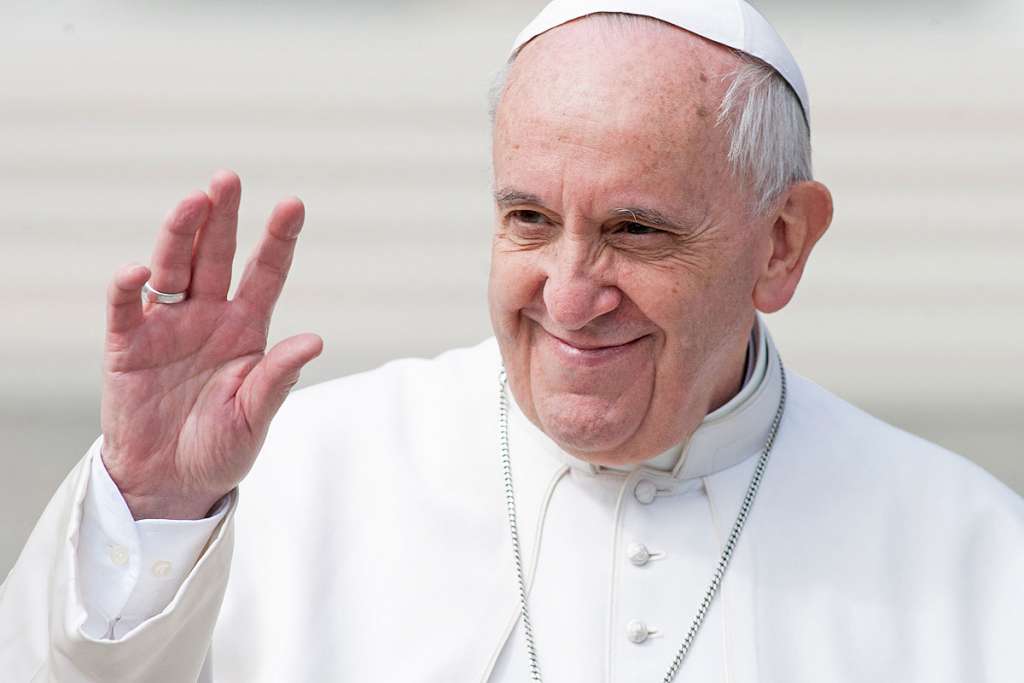 Papa Franjo neće prisustvovati sahrani kraljice Elizabete II u ponedjeljak