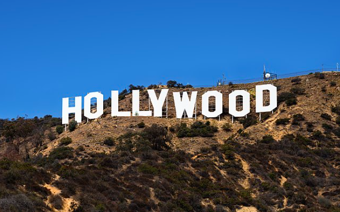 Natpis “Hollywood” ide na facelifting