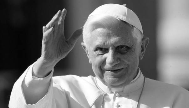 Umro bivši papa Benedikt XVI