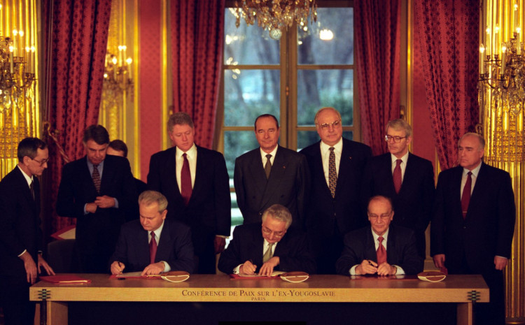 Na današnji dan prije 27 godina potpisan Daytonski mirovni sporazum