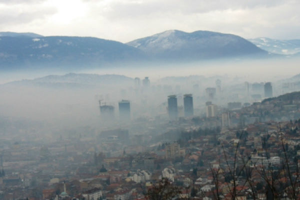 Rastu koncentracije zagađujućih materija u zraku u Kantonu Sarajevo