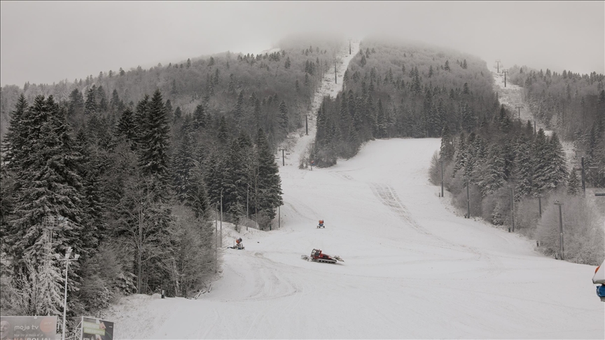 Bjelašnica pod snijegom: U subotu počinje skijanje na proširenim ski stazama