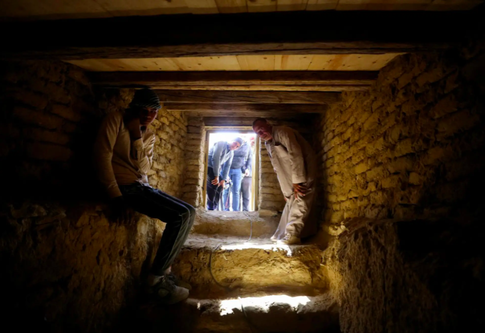 U Egiptu pronašli mumiju prekrivenu zlatom staru oko 4300 godina