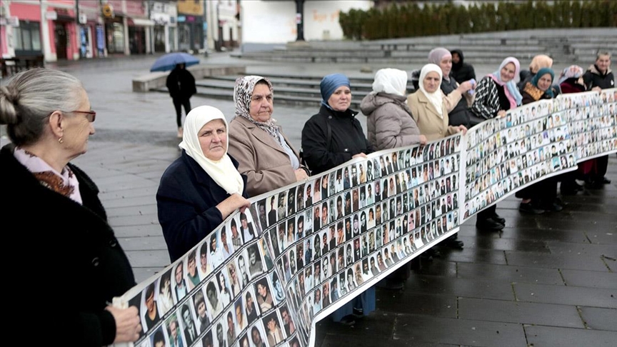 Majke i žene Srebrenice i Podrinja pozivaju Schmidta da pojasni izjave iz Budimpešte