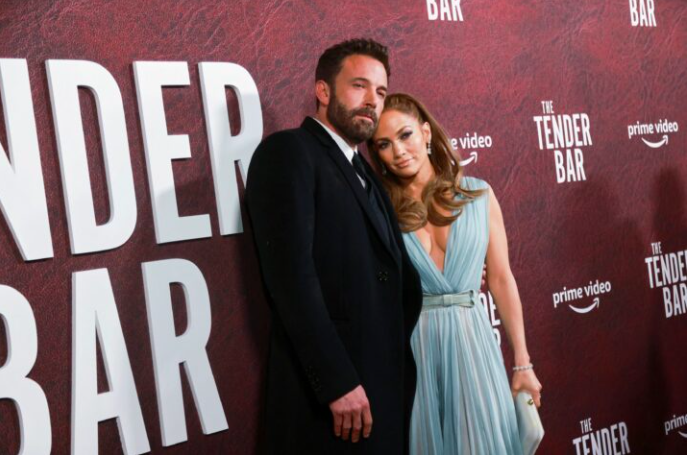 Ben Affleck ludi od Jennifer Lopez. Teško prihvaća njene “diva zahtjeve”