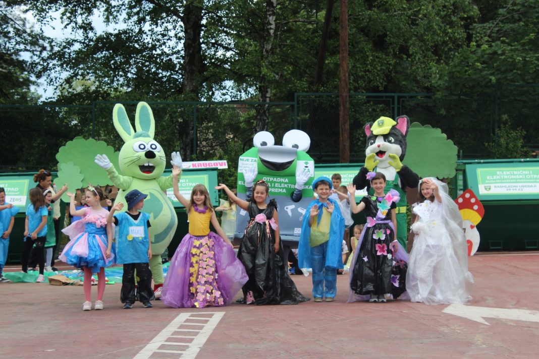 Druženje s djecom u reciklažnom dvorištu povodom Svjetskog dana zaštite okoliša
