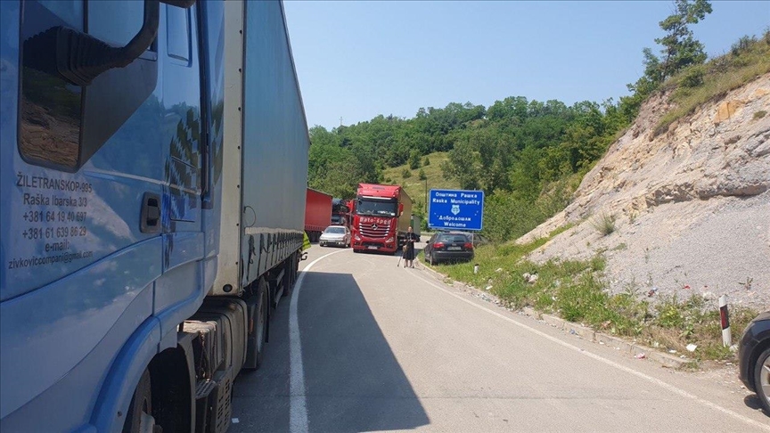 Blokirani pojedini granični prelazi između Kosova i Srbije