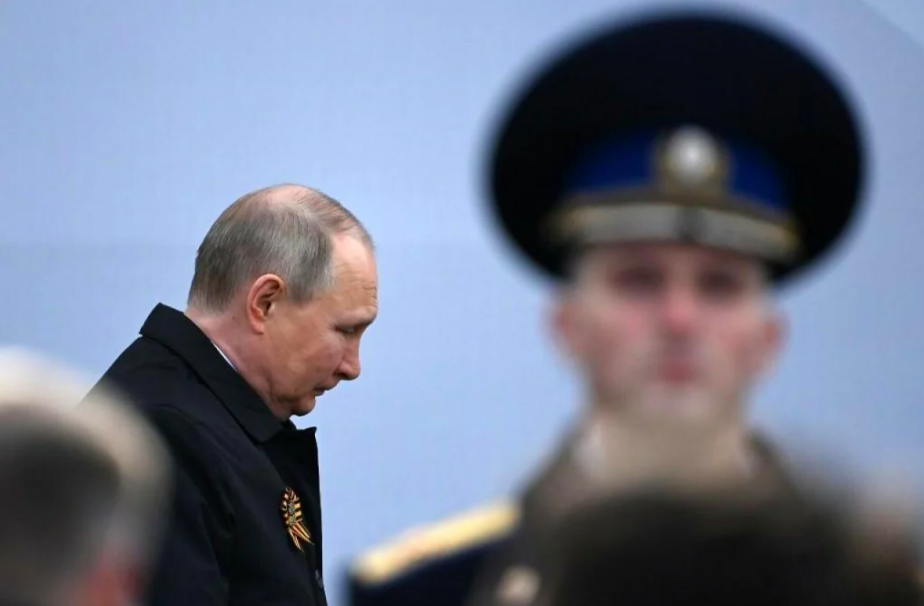 Što se događa iza kulisa Kremlja? Putin je prestravljen i strahuje za život