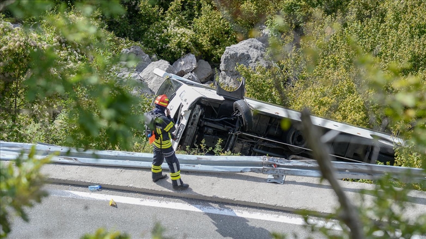 Crna Gora: Autobus sletio s puta, najmanje dvoje poginulih