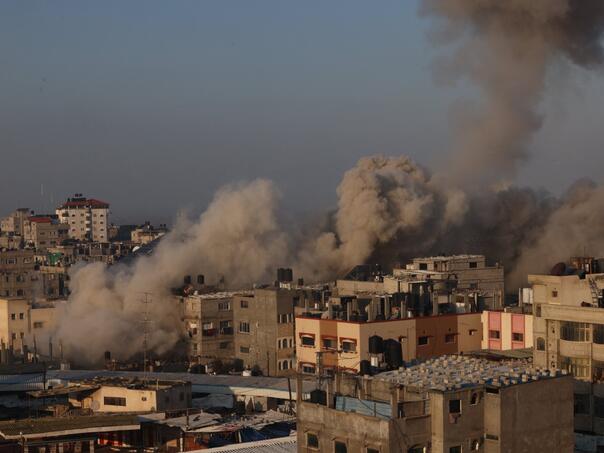 Izrael jutors nastavio raketiranje Gaze. Ubijeno 20 civila
