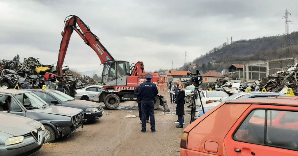Policija u Zenici uništila vozila na osnovu presuda sudova