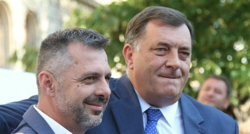 Dodik o Radojičiću: Razmaženo derište koje se uneredilo u pelenama