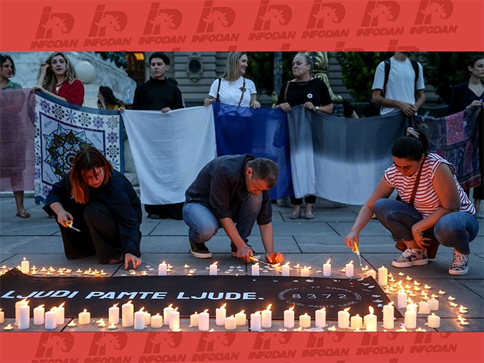 Građani Beograda pale svijeće na Trgu Republike u znak sjećanja na žrtve genocida u Srebrenici