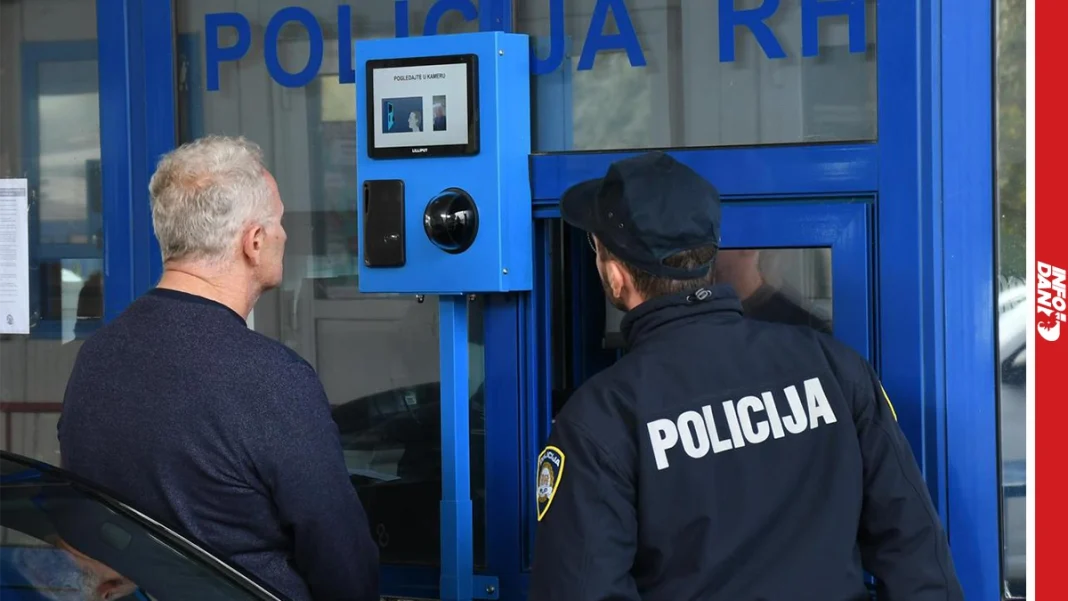 PONIŽAVANJE SE NASTAVLJA! Plati da bi dobio priliku stati pred rampu EU!